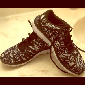 Champion Gusto trainers